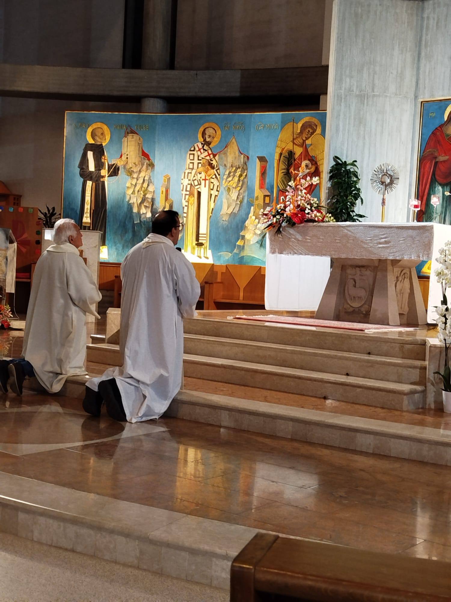 Adorazione Eucaristica, Vespri e Benedizione